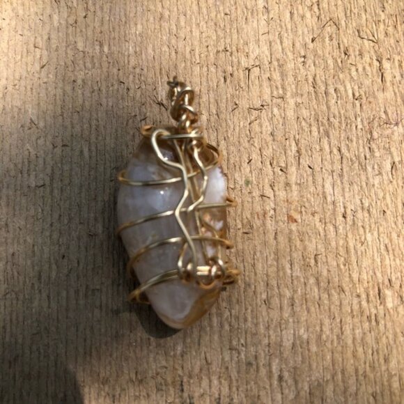 Natural Chunk Pendant of Banded Citrine Agate - Picture 3 of 4